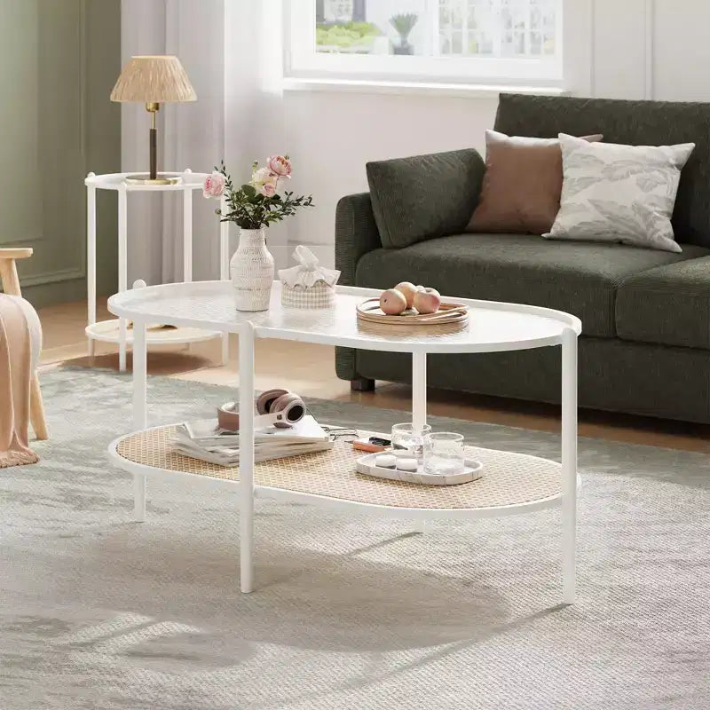 Tavolino da Caffè Ovale in Vetro con Effetto Onda, Ripiano in Rattan e Struttura in Metallo